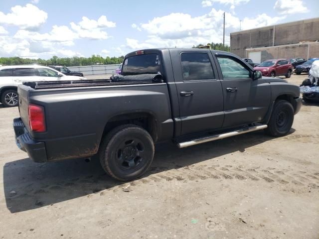 2005 Dodge Dakota Quattro