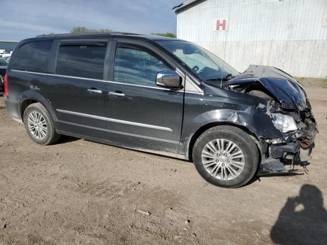 2015 Chrysler Town & Country Touring L