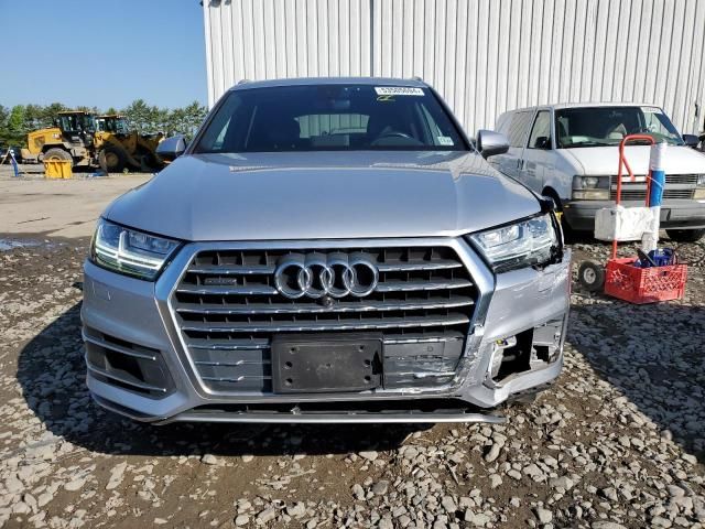 2018 Audi Q7 Premium Plus