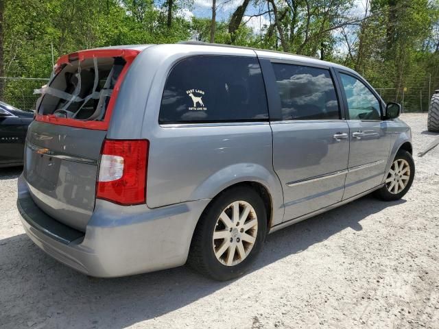 2013 Chrysler Town & Country Touring