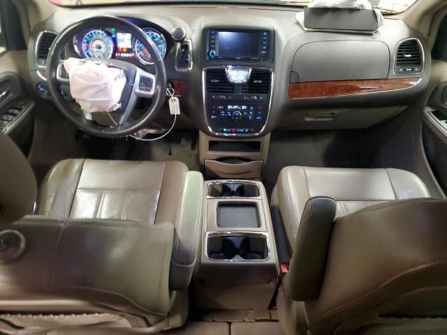 2012 Chrysler Town & Country Touring