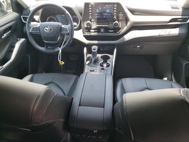 2021 Toyota Highlander Hybrid XLE