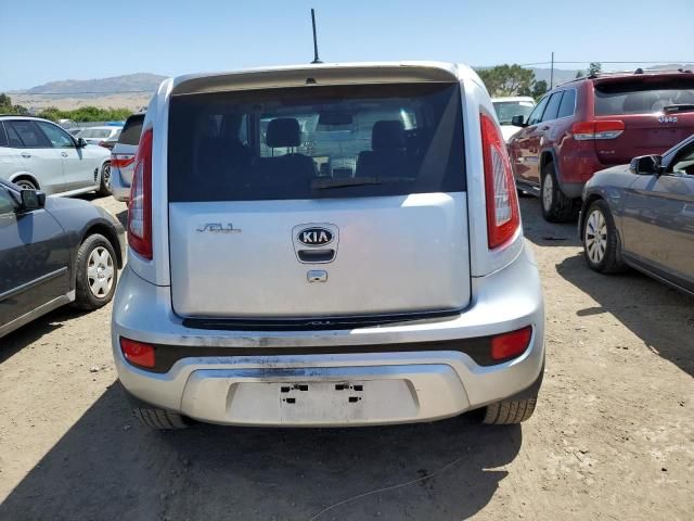 2013 KIA Soul +