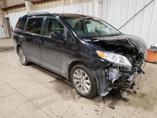 2014 Toyota Sienna LE