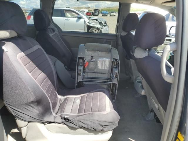 2009 Toyota Sienna CE