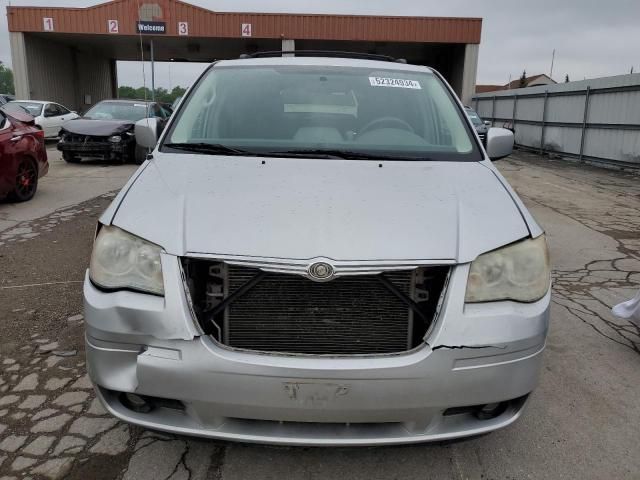 2010 Chrysler Town & Country Touring