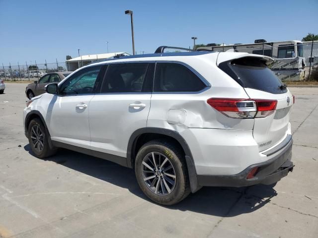 2019 Toyota Highlander SE