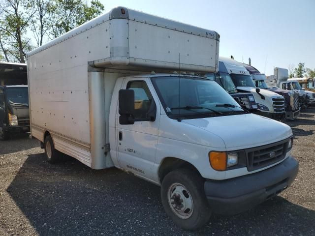 2006 Ford Econoline E450 Super Duty Cutaway Van