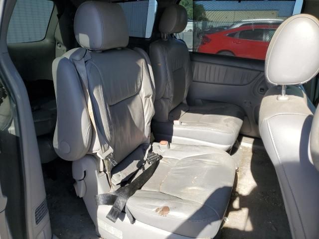 2008 Toyota Sienna XLE