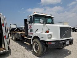 2000 Volvo Conventional WG for sale in Haslet, TX