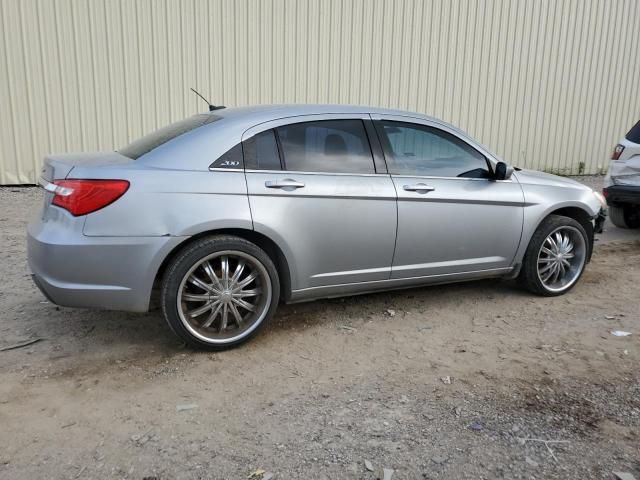 2014 Chrysler 200 LX