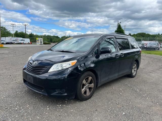 2015 Toyota Sienna LE