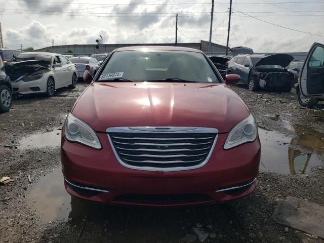 2013 Chrysler 200 Touring