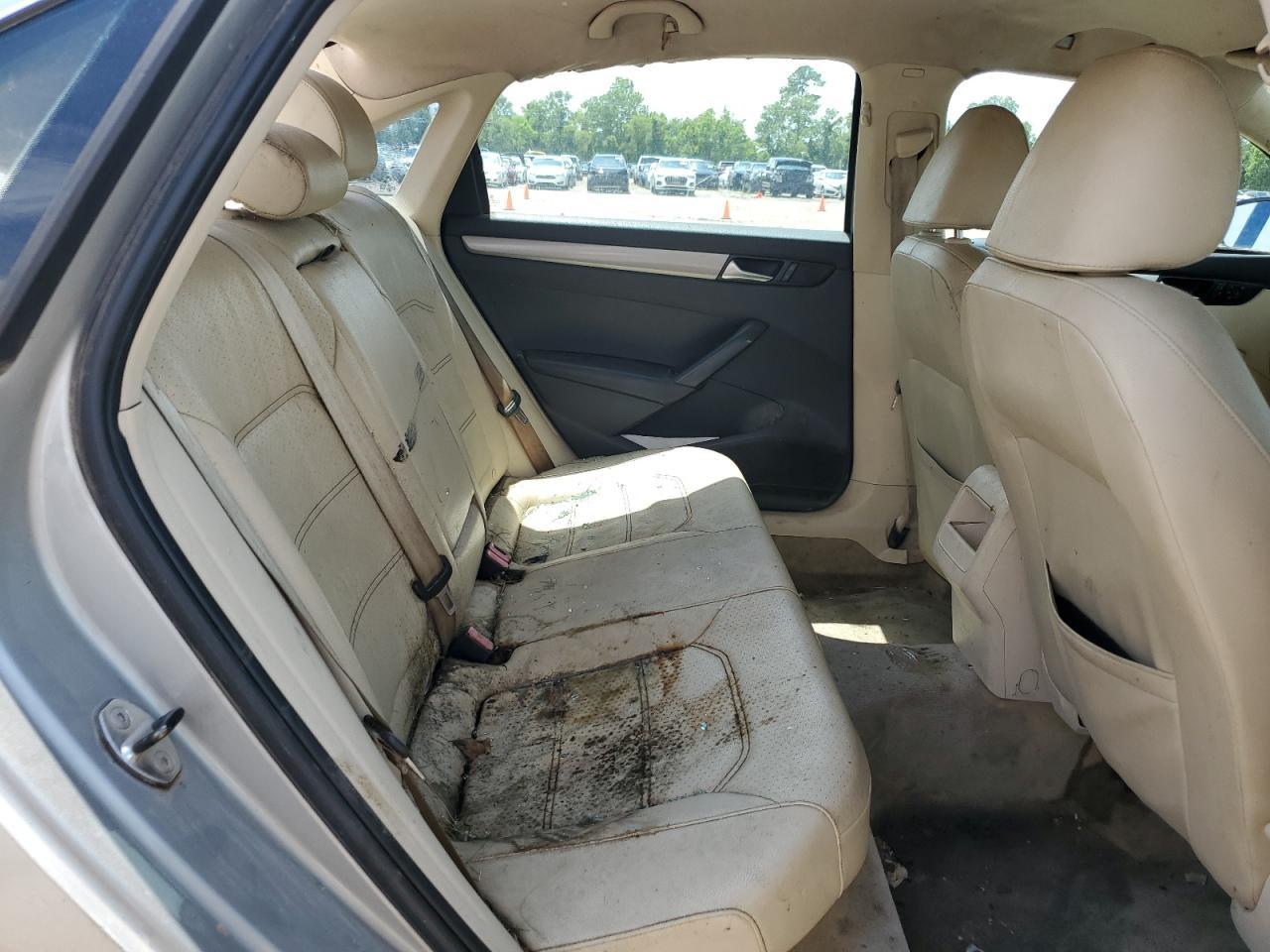 2012 Volkswagen Passat se