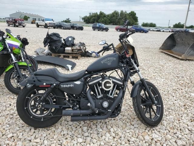 2016 Harley-Davidson XL883 Iron 883