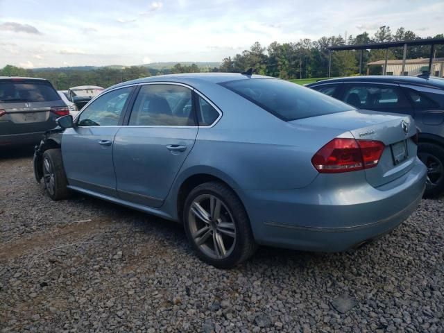 2012 Volkswagen Passat SEL