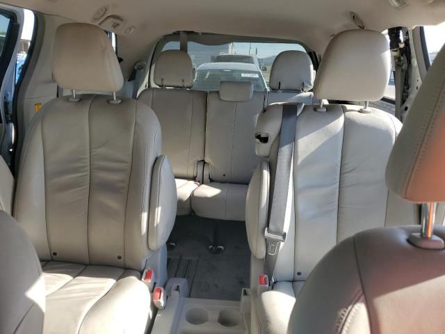 2012 Toyota Sienna XLE