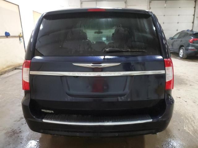 2011 Chrysler Town & Country Touring L