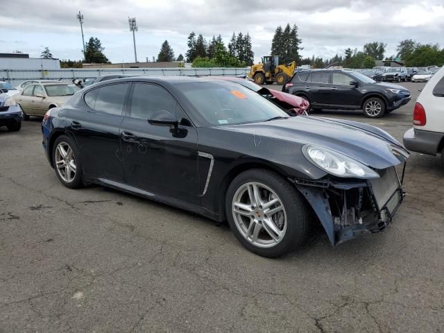 2013 Porsche Panamera 2