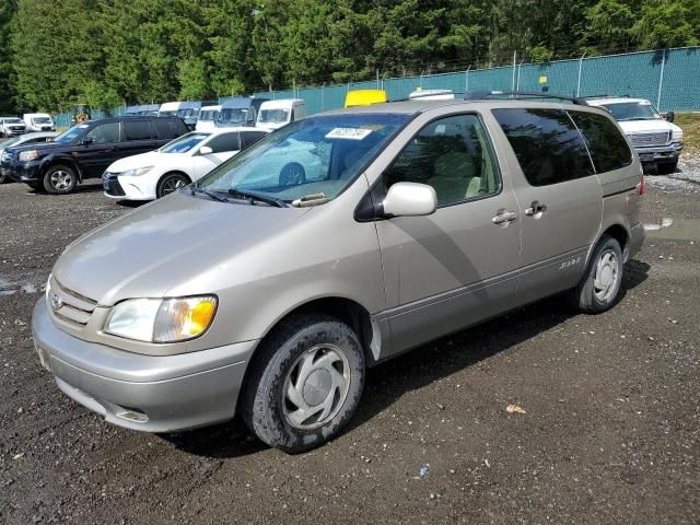 2002 Toyota Sienna LE