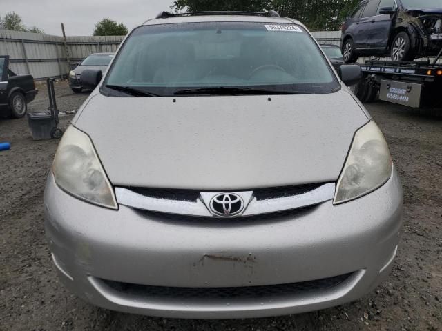 2007 Toyota Sienna XLE