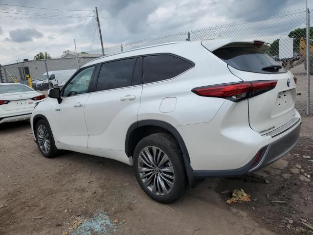 2021 Toyota Highlander Hybrid Platinum