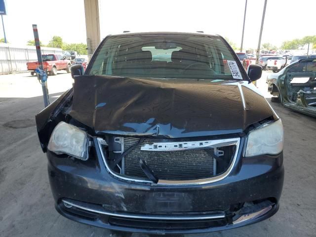 2012 Chrysler Town & Country Touring