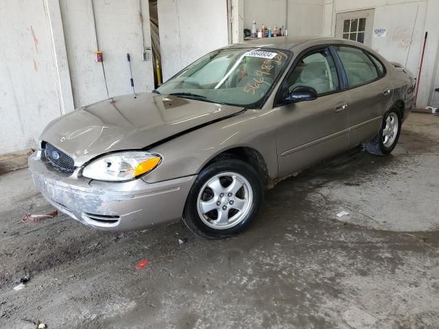 2005 Ford Taurus SE