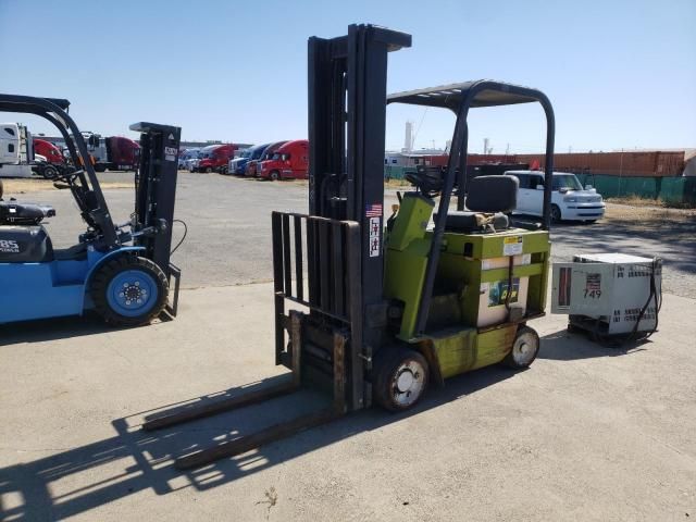 1991 Caterpillar Forklift