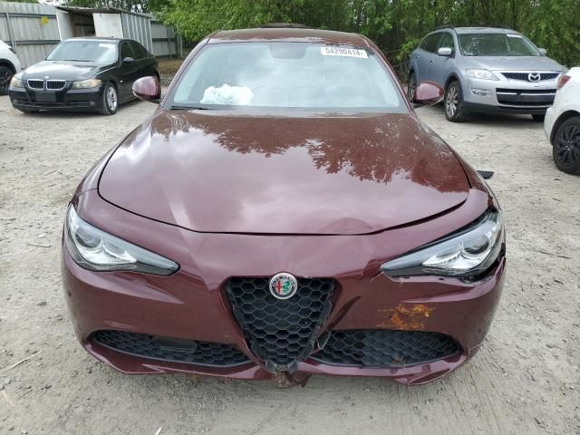 2017 Alfa Romeo Giulia Q4