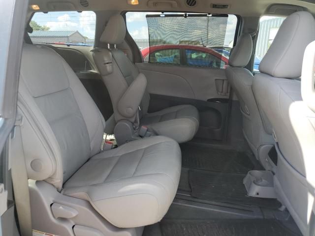 2017 Toyota Sienna XLE