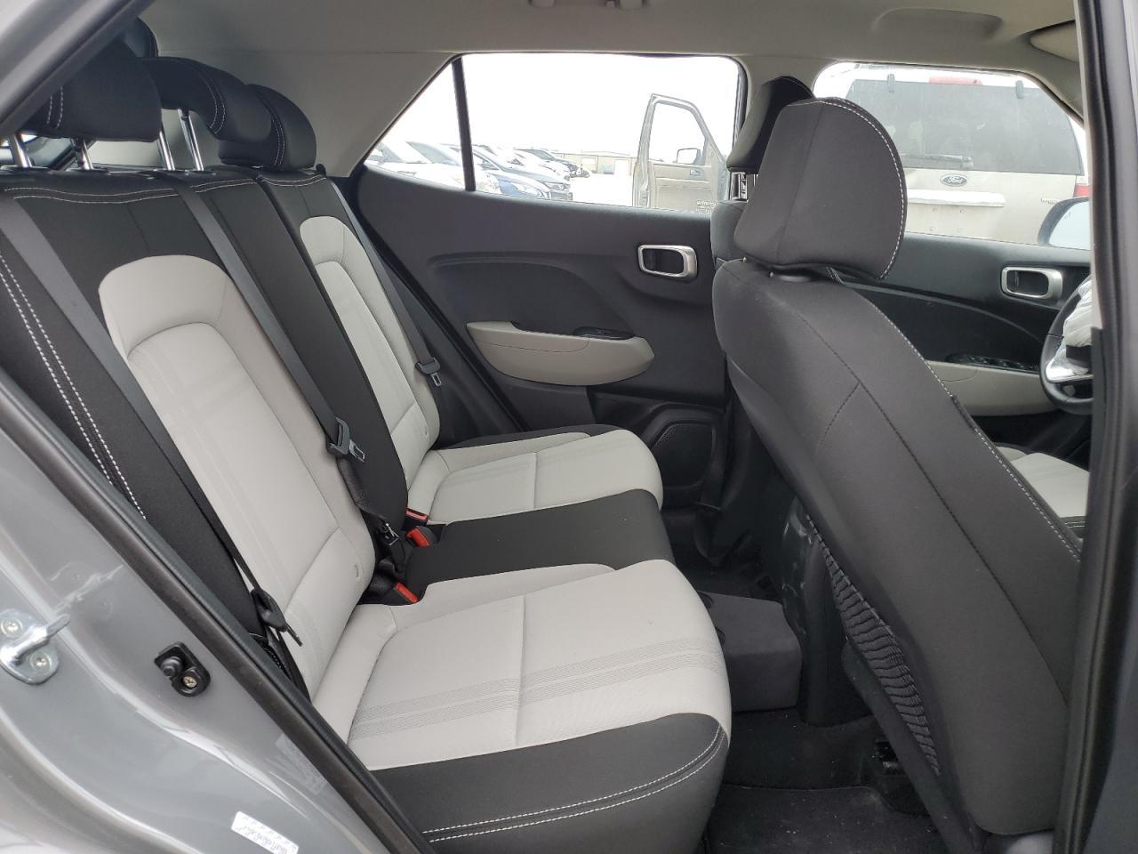 2021 Hyundai Venue sel
