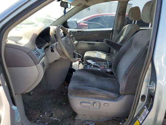 2006 Toyota Sienna CE