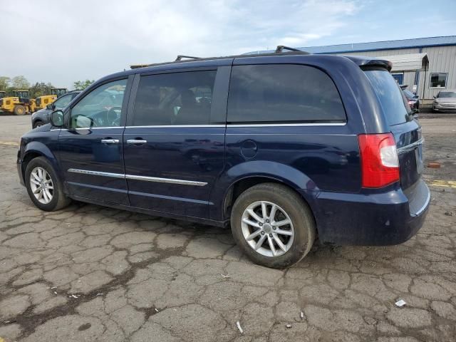 2014 Chrysler Town & Country Touring