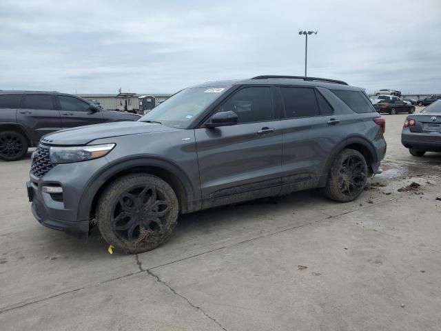 2022 Ford Explorer ST-Line