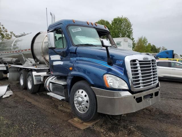 2014 Freightliner Cascadia 125