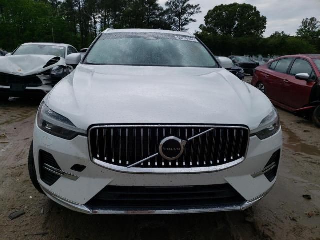 2022 Volvo XC60 B6 Inscription