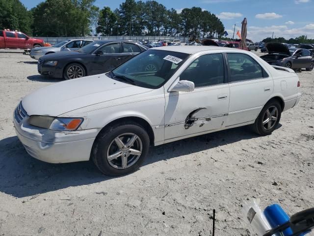 1999 Toyota Camry LE