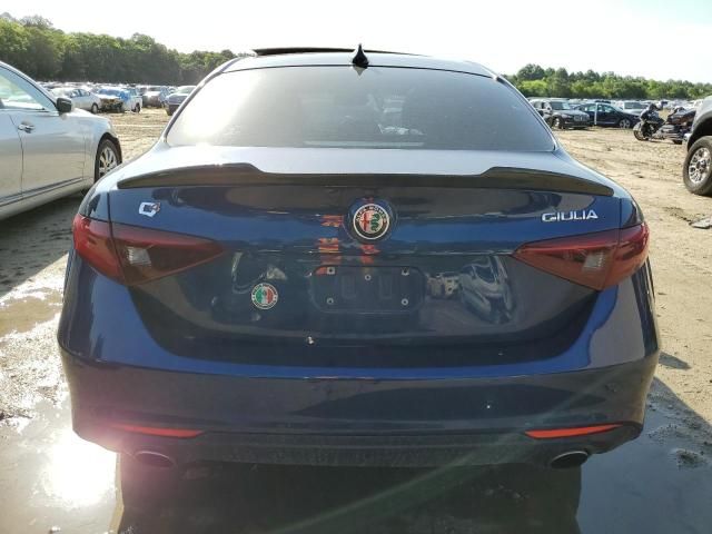 2017 Alfa Romeo Giulia Q4