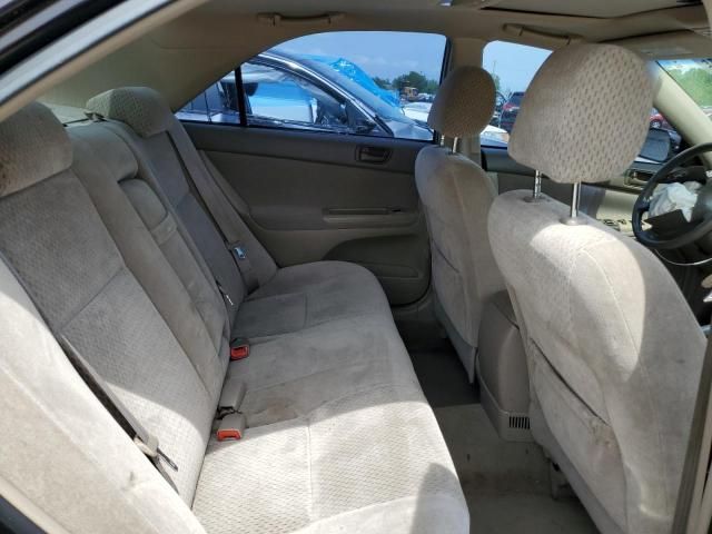 2004 Toyota Camry LE