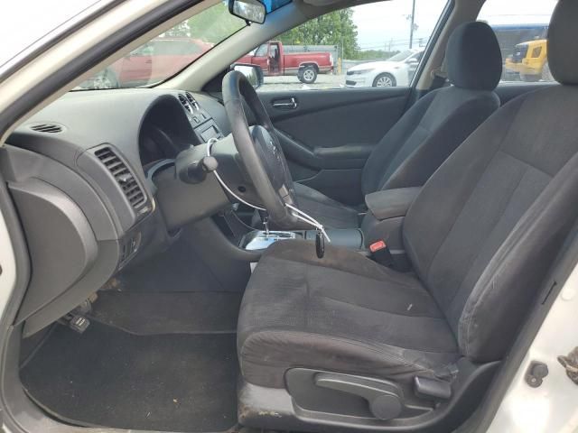 2010 Nissan Altima Base