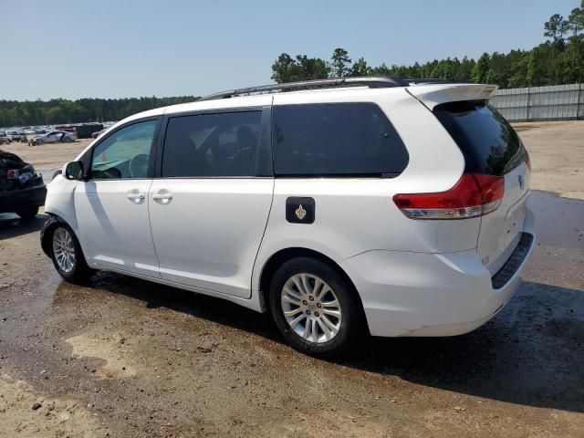 2014 Toyota Sienna XLE