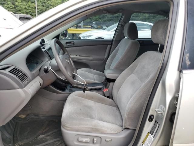 2004 Toyota Camry LE