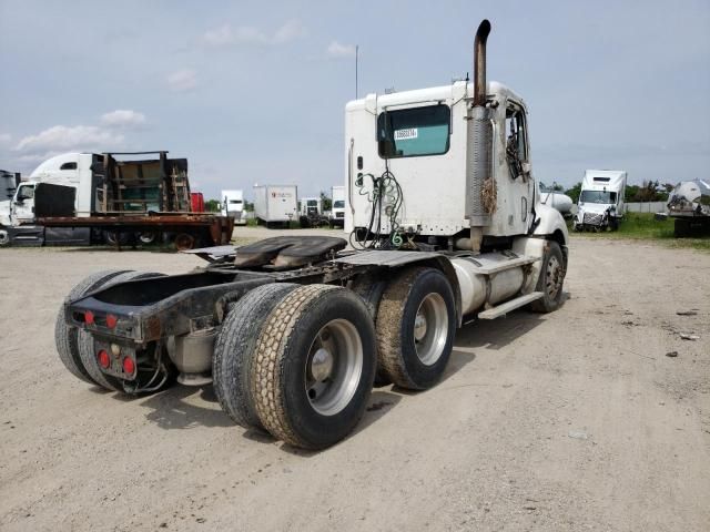2004 Freightliner Conventional Columbia