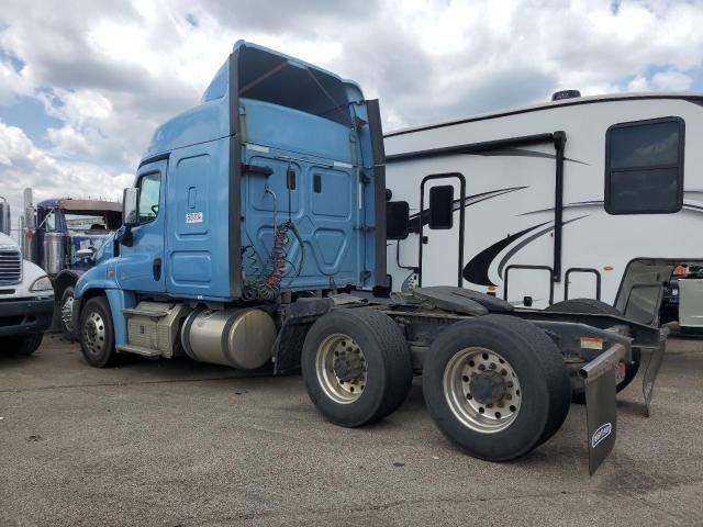 2015 Freightliner Cascadia 125