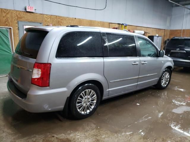 2014 Chrysler Town & Country Touring L