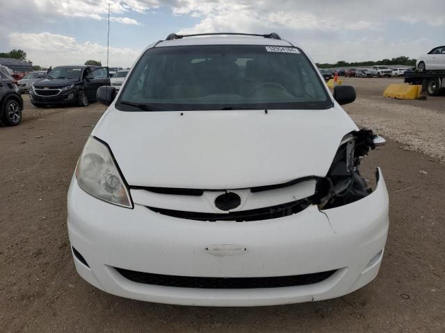 2009 Toyota Sienna CE