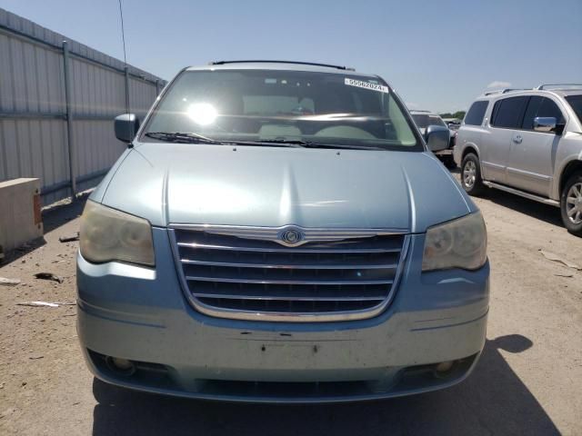 2009 Chrysler Town & Country Touring