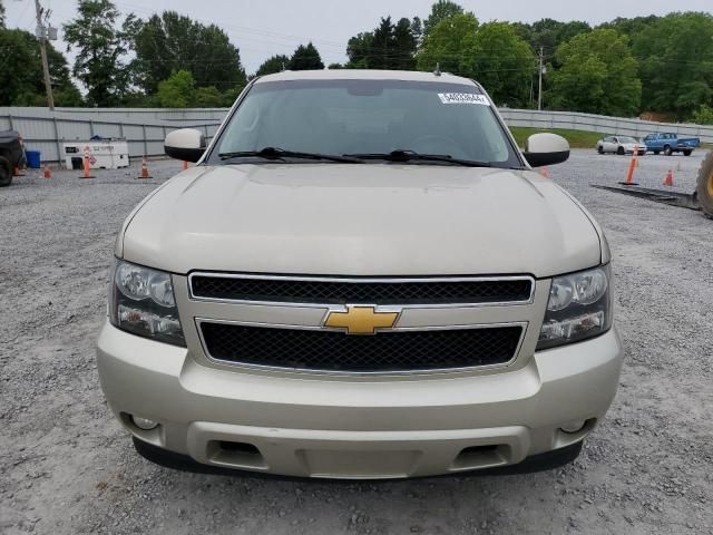 2014 Chevrolet Suburban C1500 LT