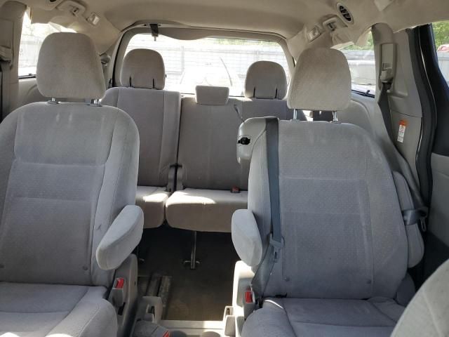 2015 Toyota Sienna LE